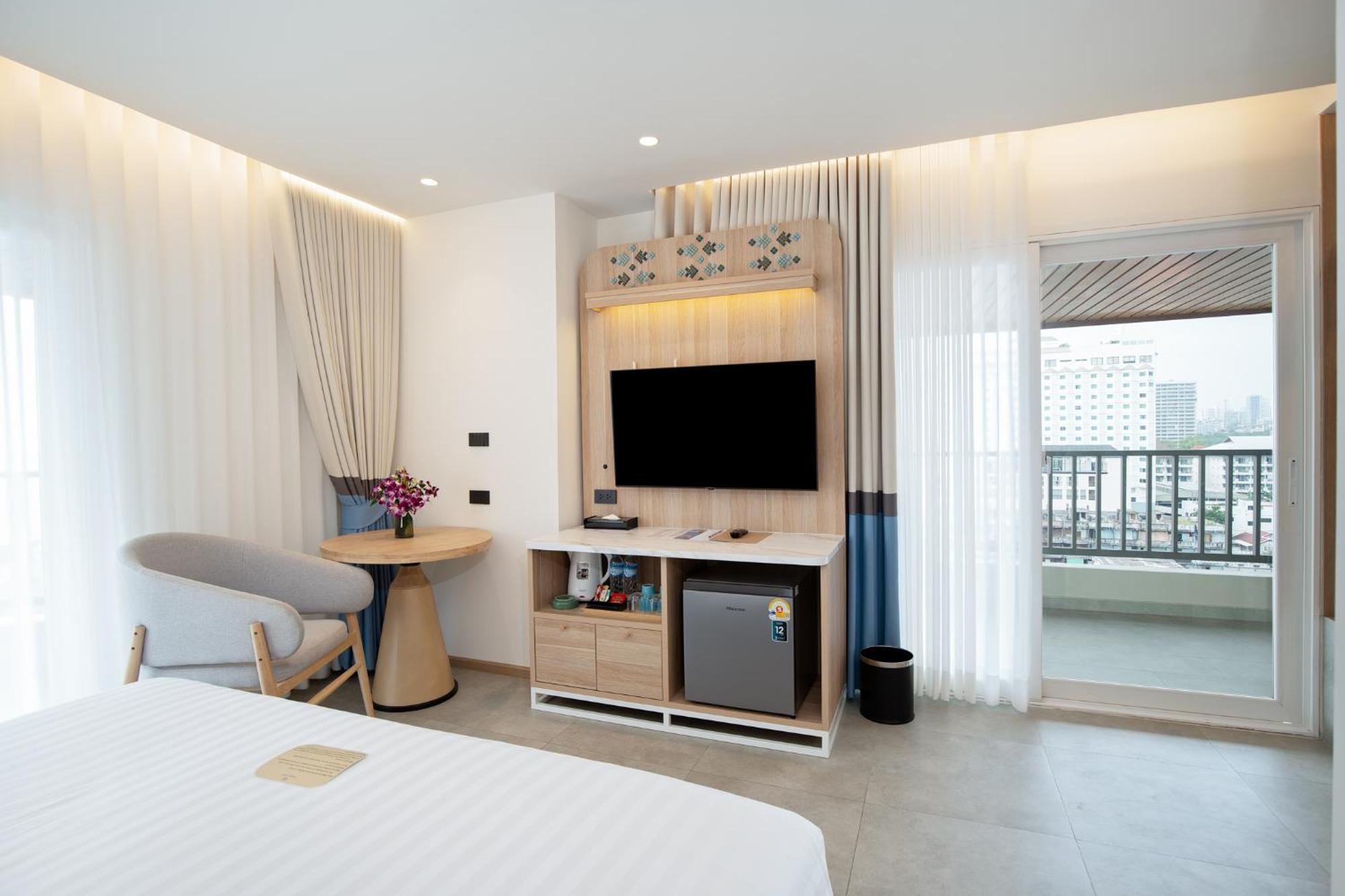 Jomtien Thani Hotel Exterior foto